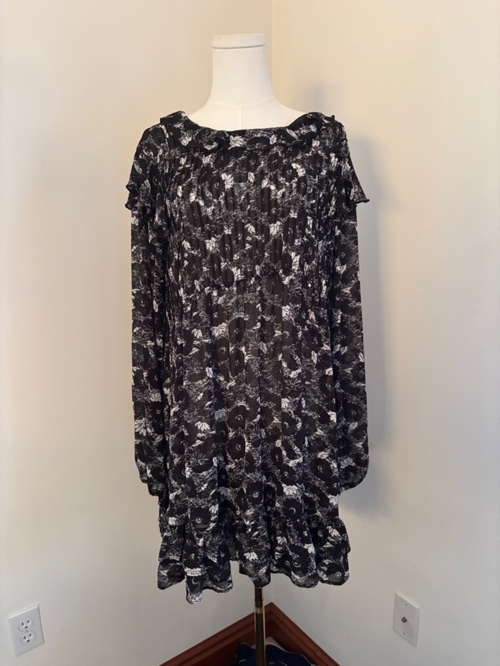 Free People Black & White Floral Ruffle Long-Sleeve Dress